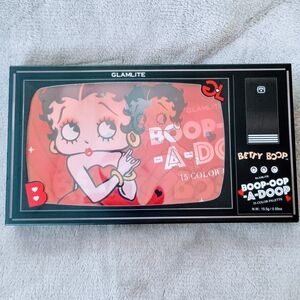Betty Boop Glam Red and Black Palette